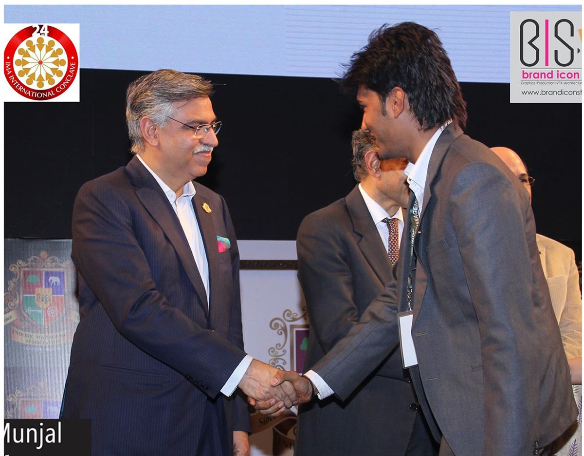 Mahesh Engla with Sunil Kant Munjal